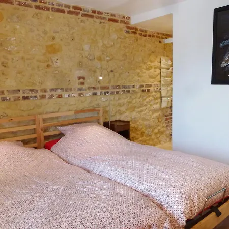 アパート Pinson